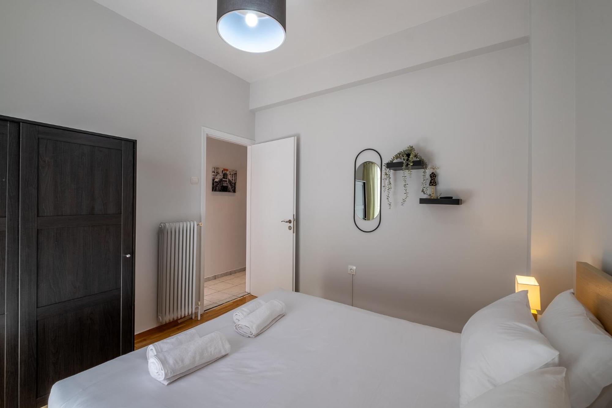 Lovely And Modern 3Bd Apartment Close To Ampelokipoi Metro Atenas Exterior foto